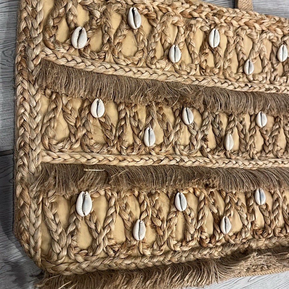 Salt And Umber Raffia And Shell Tote - Picture 7 of 10